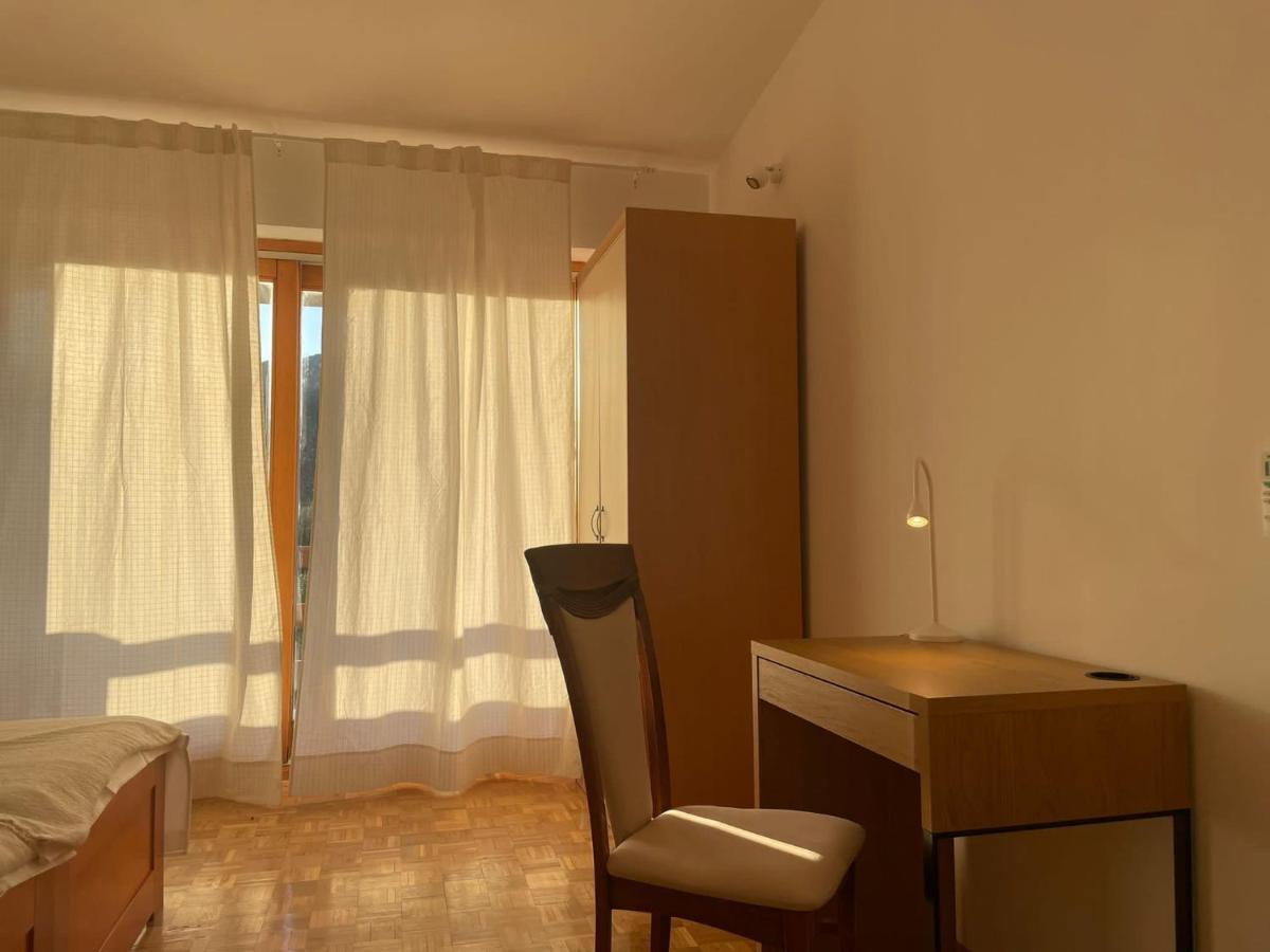 Six Bedroom Holiday Home Matea Ploce  Bagian luar foto