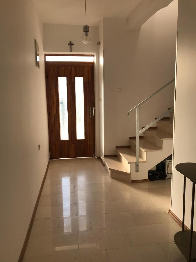 Six Bedroom Holiday Home Matea Ploce  Bagian luar foto
