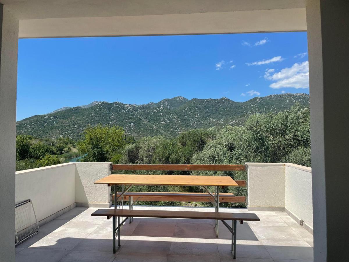 Six Bedroom Holiday Home Matea Ploce  Bagian luar foto