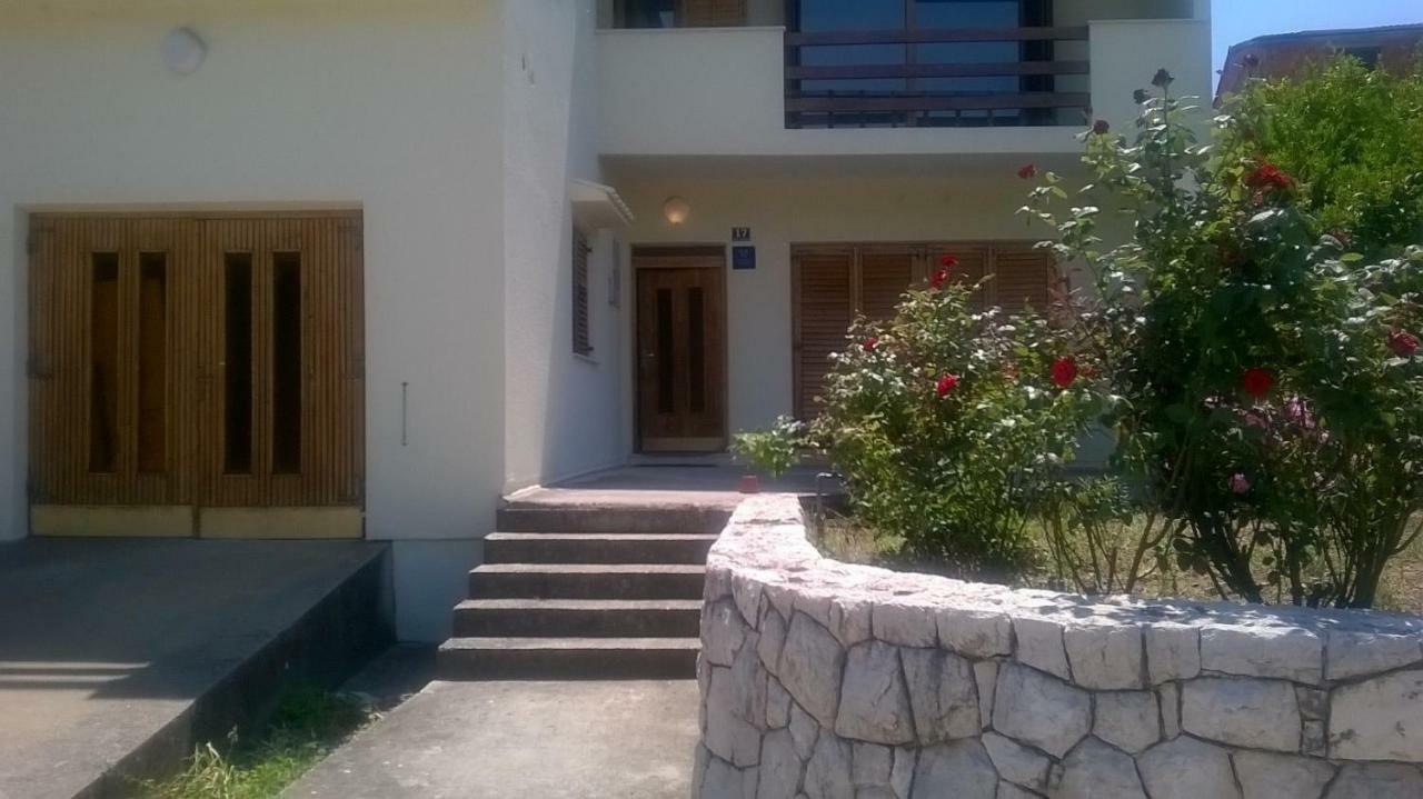 Six Bedroom Holiday Home Matea Ploce  Bagian luar foto